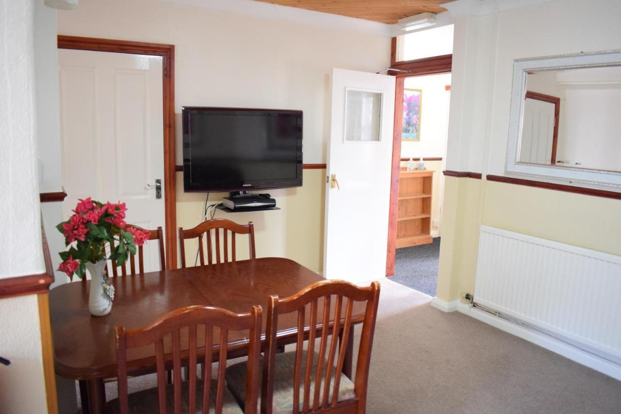 Near Sea House Stay Бангор Екстериор снимка