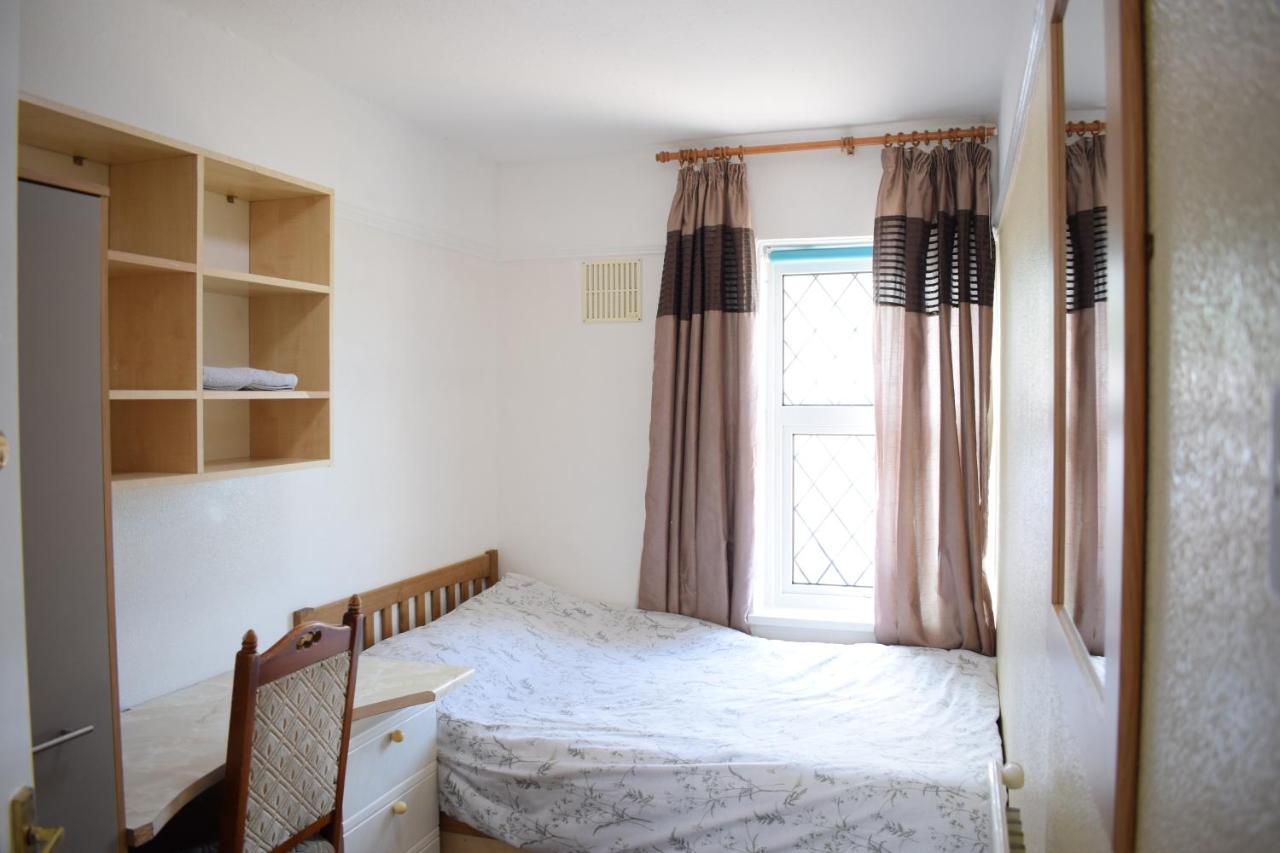 Near Sea House Stay Бангор Екстериор снимка